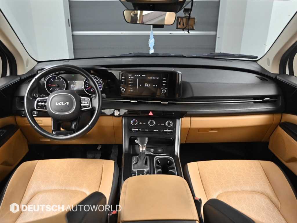 Kia Carnival — photo 07