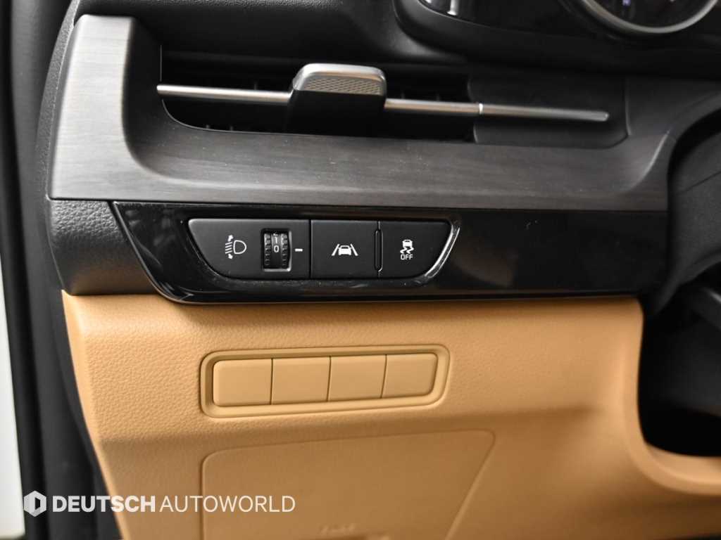 Kia Carnival — photo 17