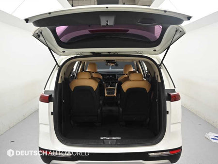 Kia Carnival — photo 19