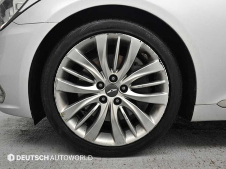 Genesis G80 — photo 05
