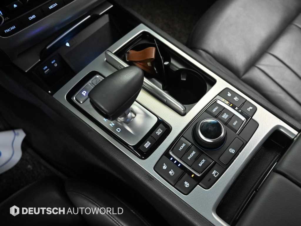 Genesis G80 — photo 09