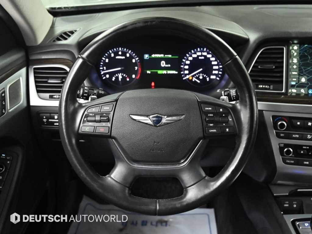 Genesis G80 — photo 13