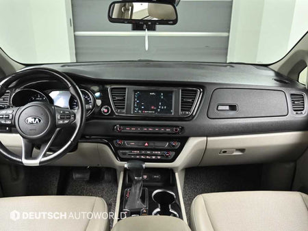 Kia Carnival — photo 07