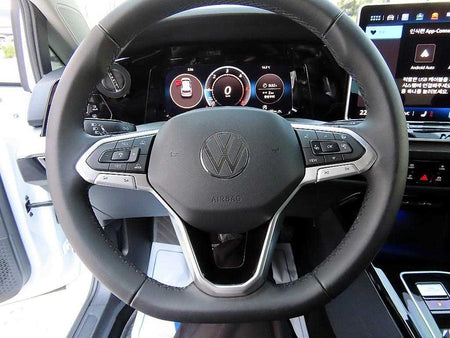 Volkswagen Golf — photo 08