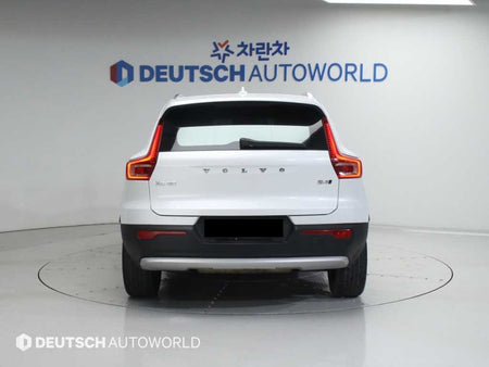 Volvo XC40 — photo 04
