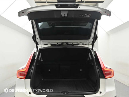 Volvo XC40 — photo 19