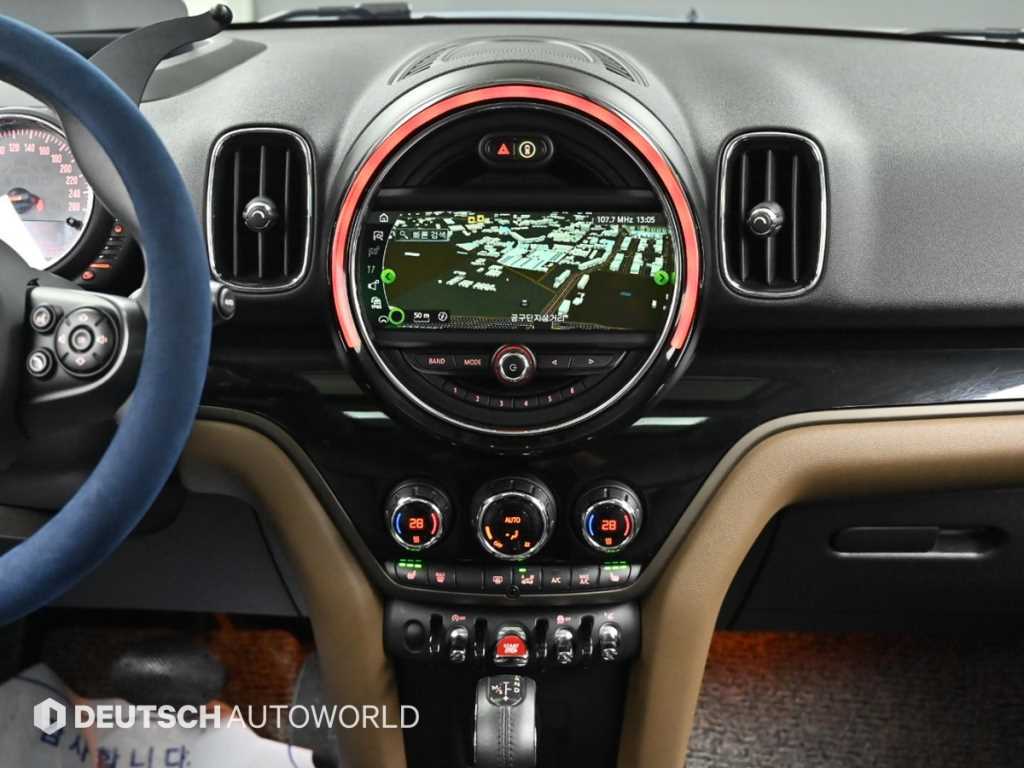 Mini Countryman — photo 14