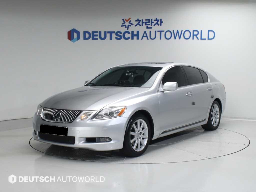 Lexus GS — photo 01