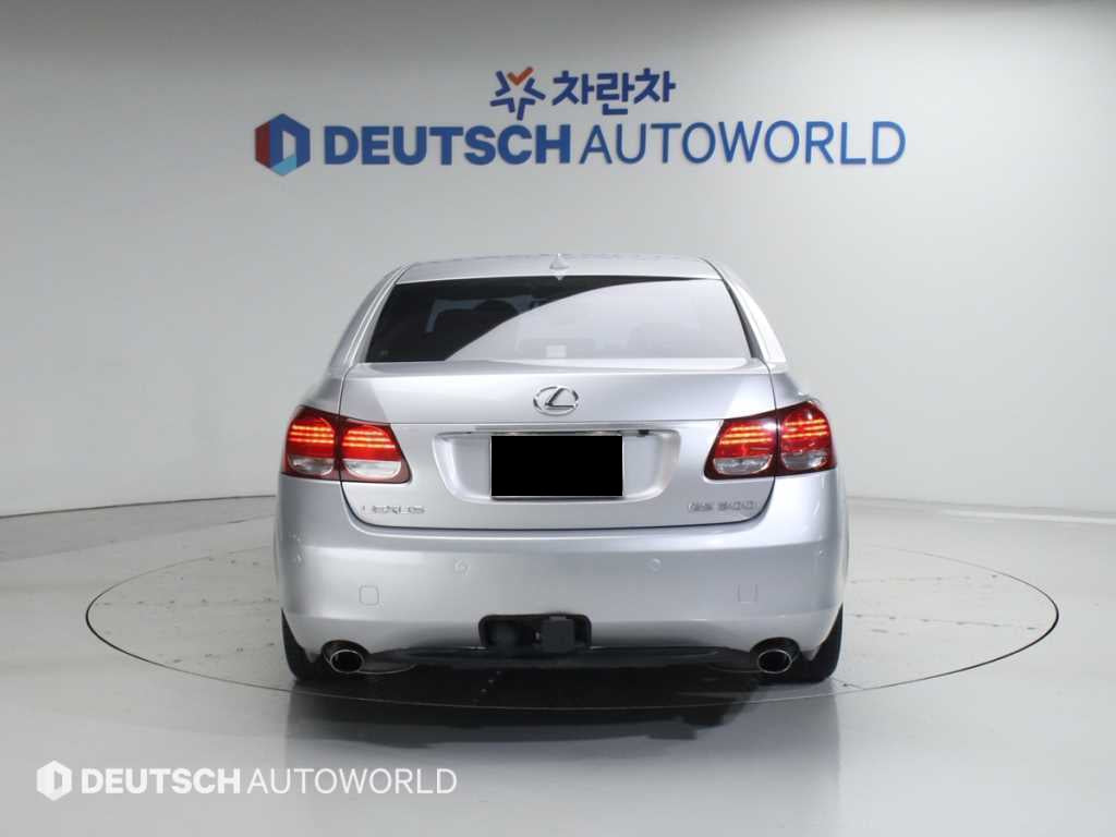 Lexus GS — photo 04