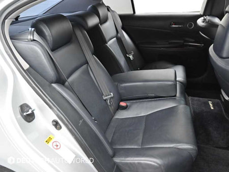 Lexus GS — photo 12