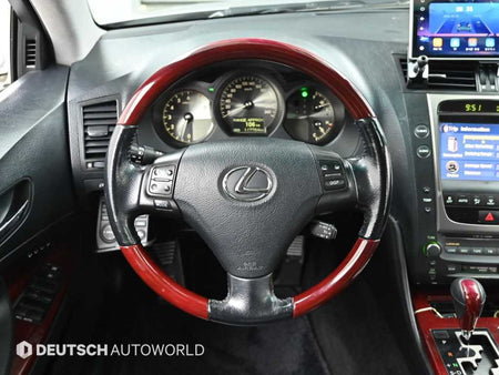 Lexus GS — photo 13