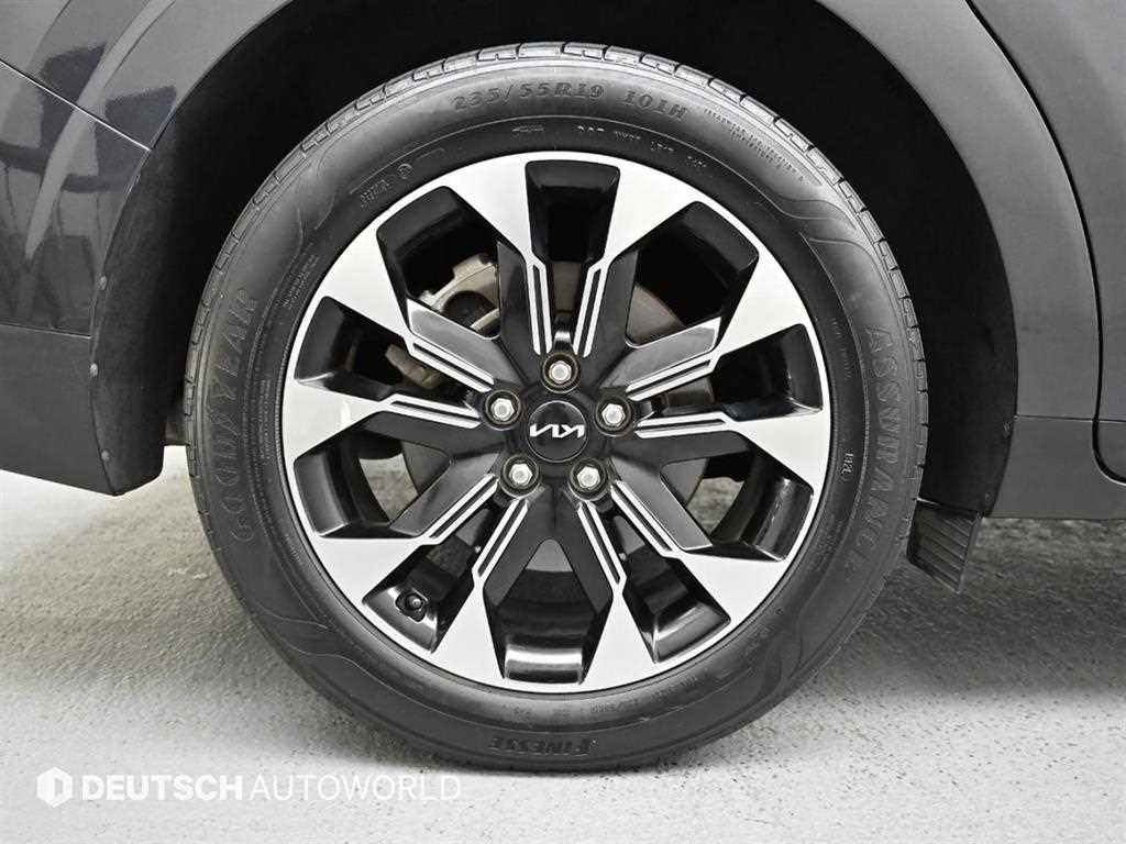 Kia Carnival — photo 05