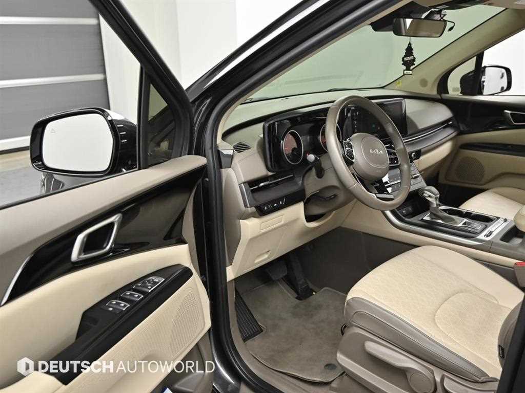 Kia Carnival — photo 11