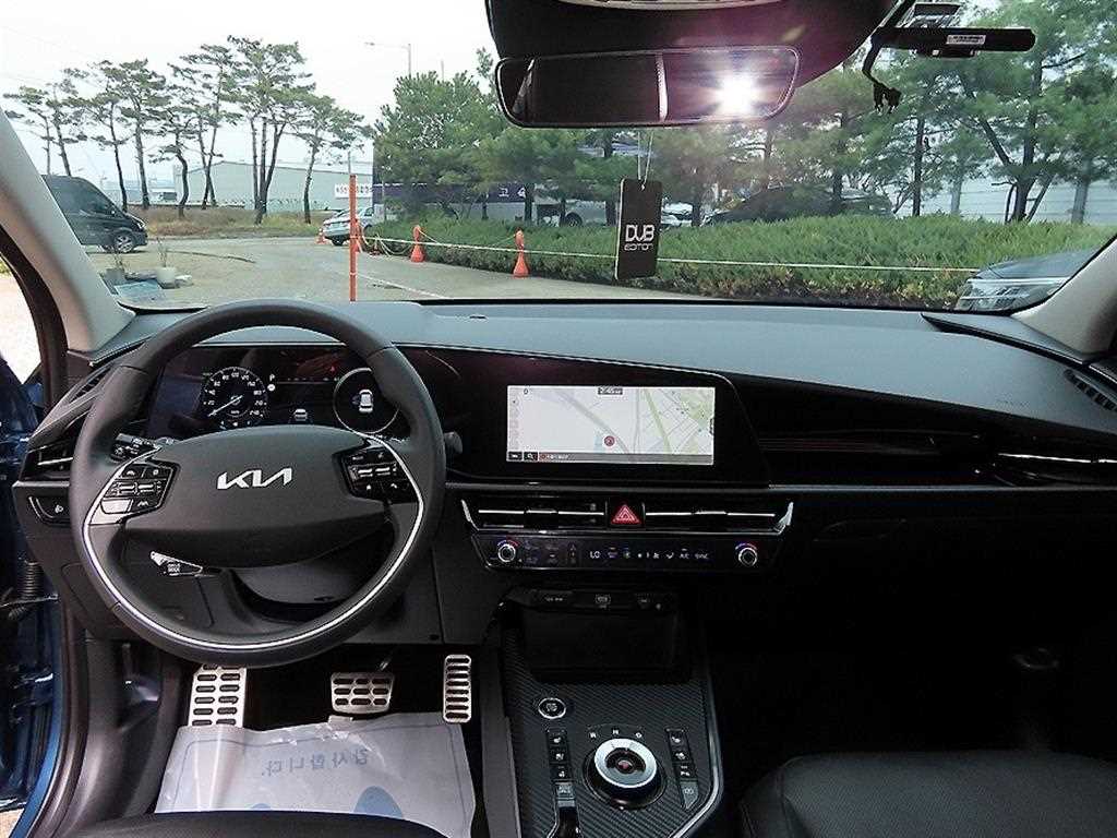 Kia Niro — photo 07