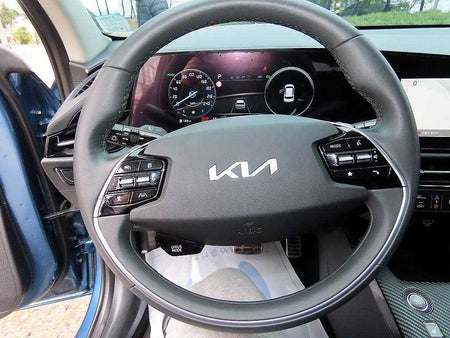 Kia Niro — photo 08