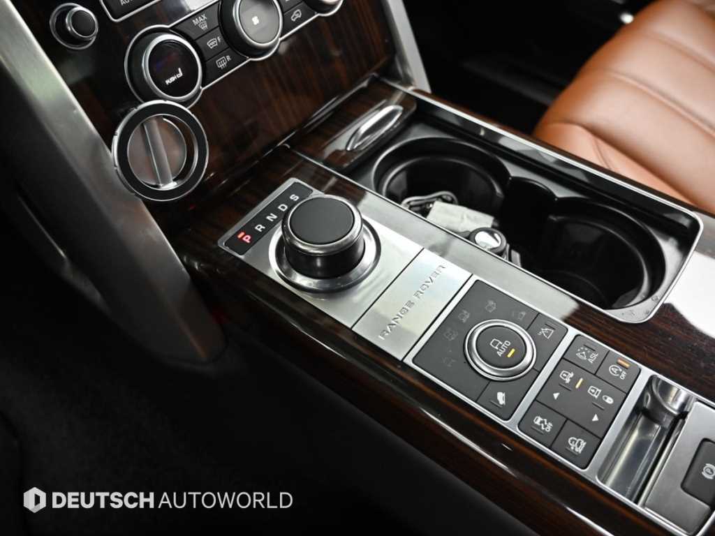 Land Rover Range Rover — photo 09