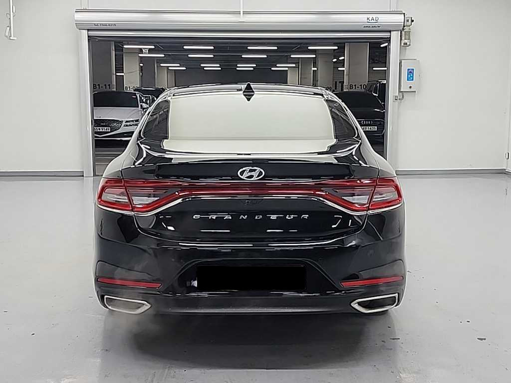 Hyundai Grandeur — photo 03
