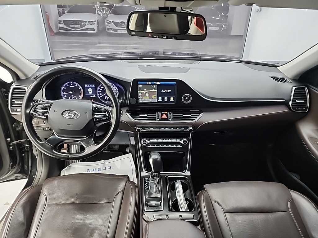 Hyundai Grandeur — photo 07