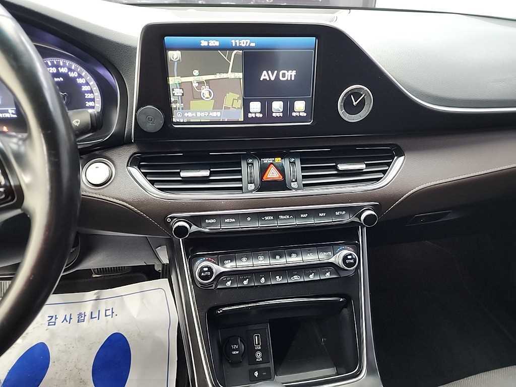 Hyundai Grandeur — photo 10
