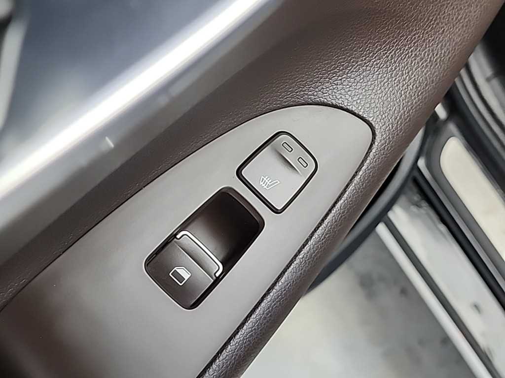 Hyundai Grandeur — photo 13