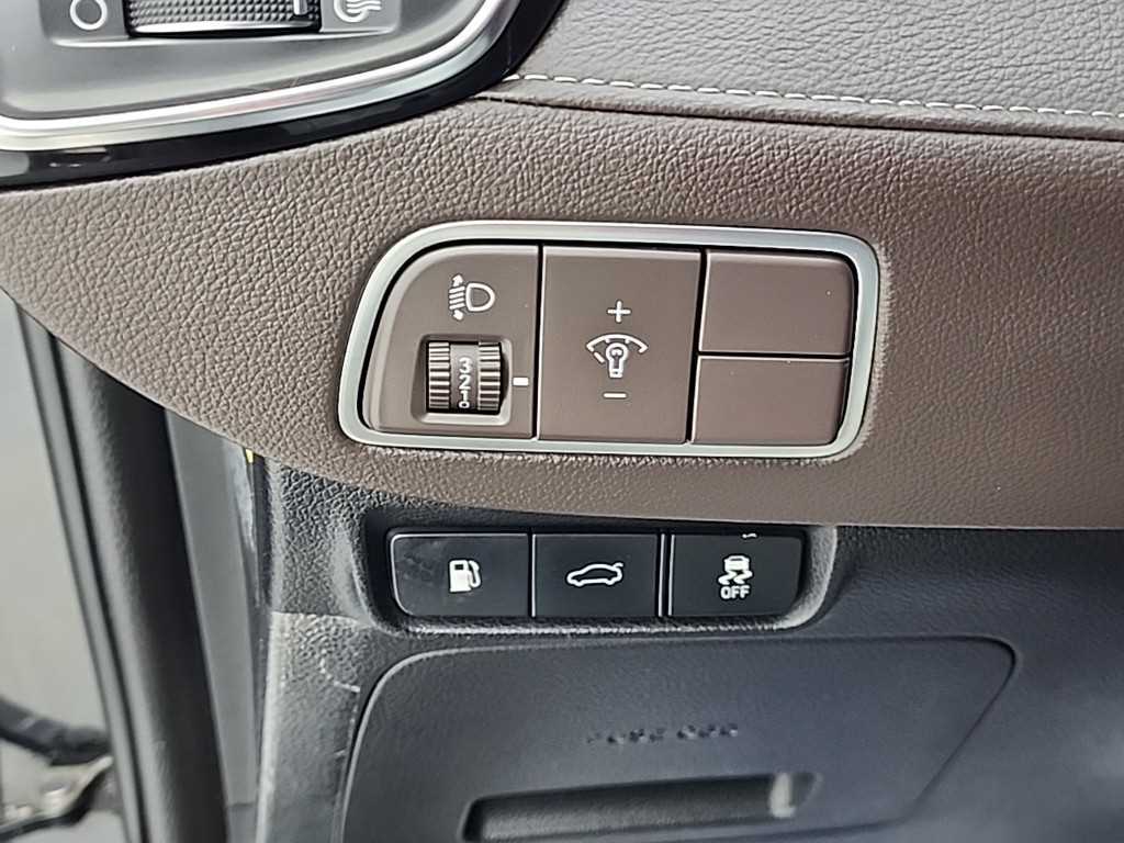 Hyundai Grandeur — photo 18