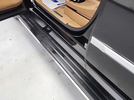 Cadillac Escalade — photo 16