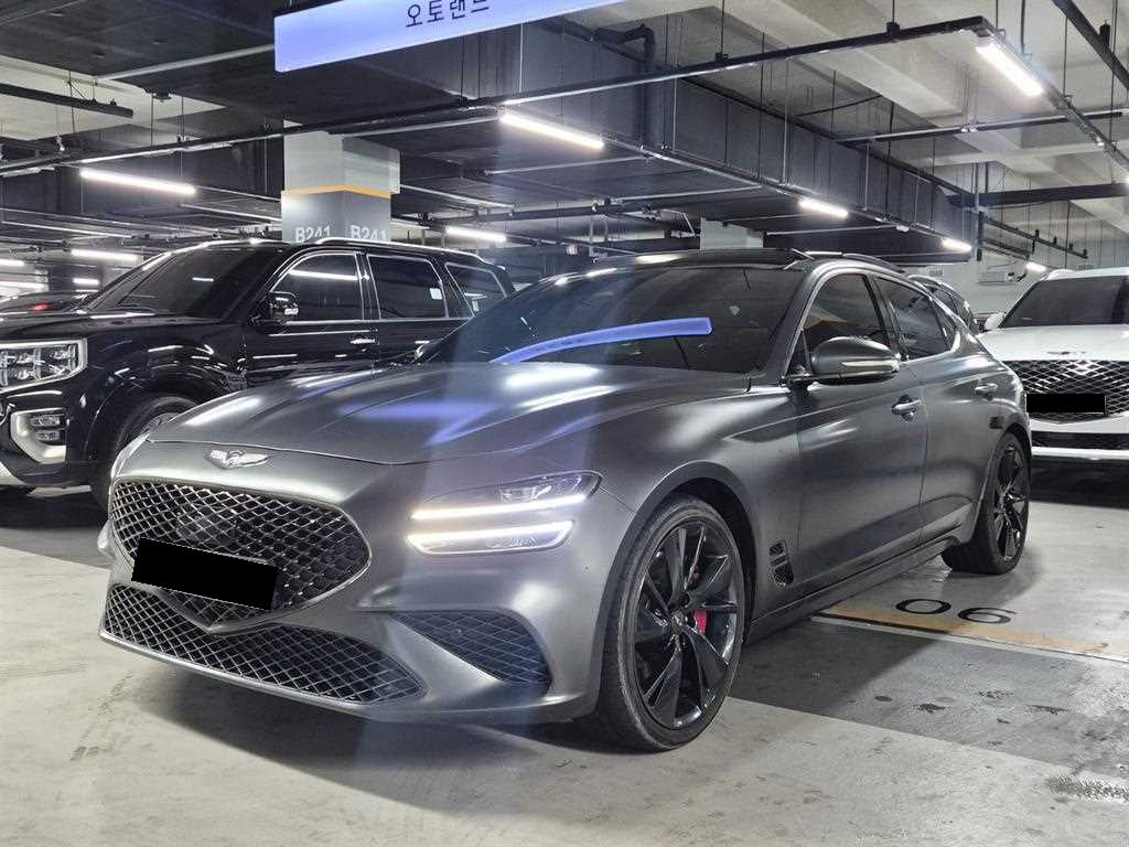 Genesis G70 — photo 01