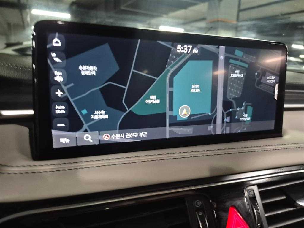 Genesis G70 — photo 16