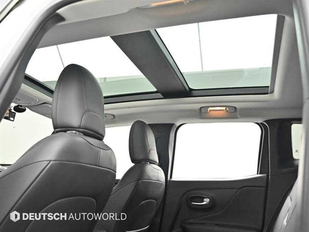Jeep Renegade — photo 18