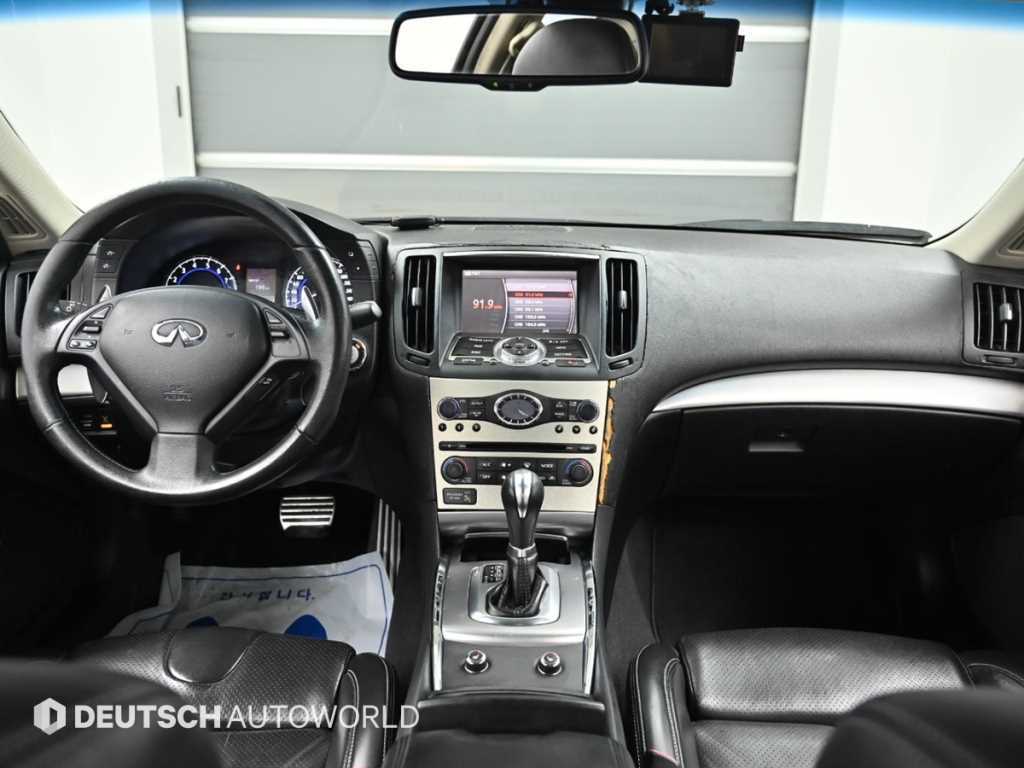 Infiniti G — photo 07
