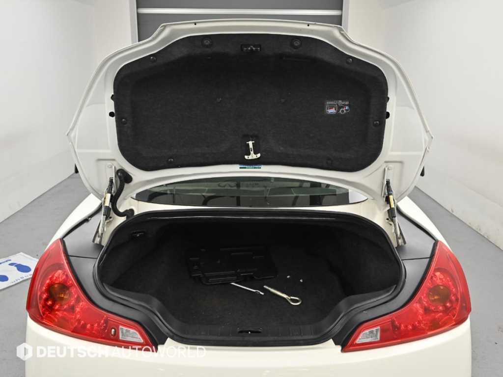Infiniti G — photo 19