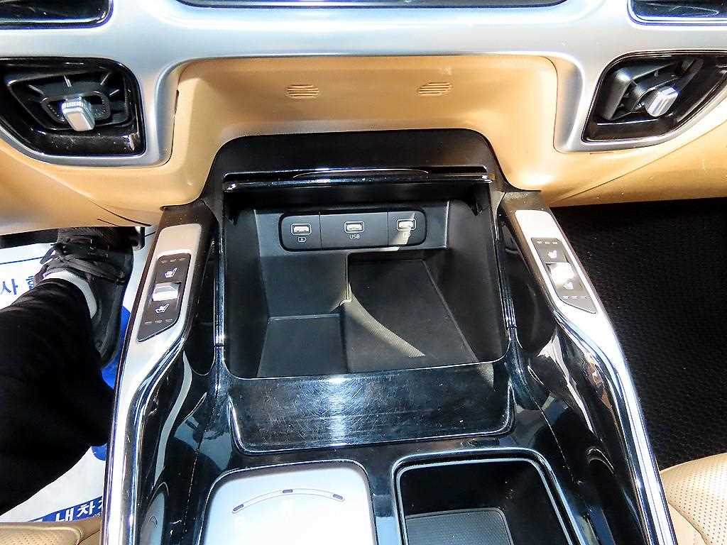 Kia Sorento — photo 13