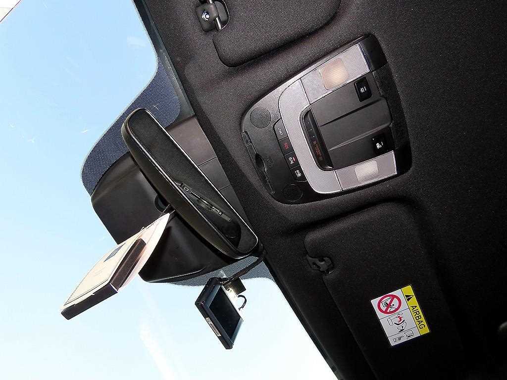 Kia Sorento — photo 15