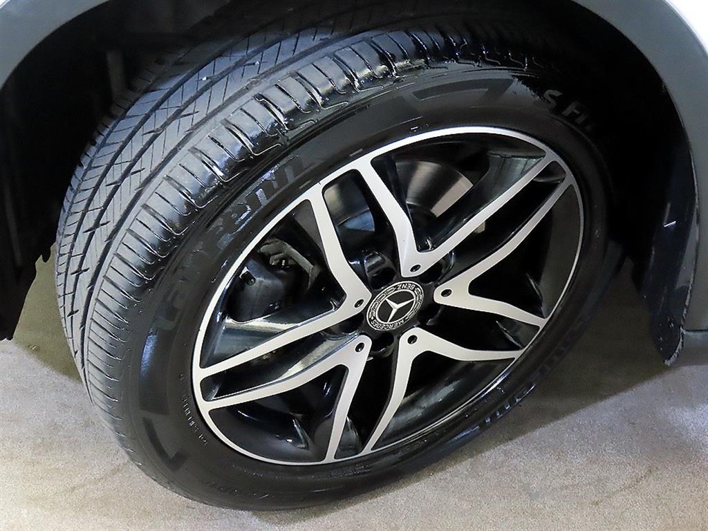 Mercedes-Benz GLA-Class — photo 20