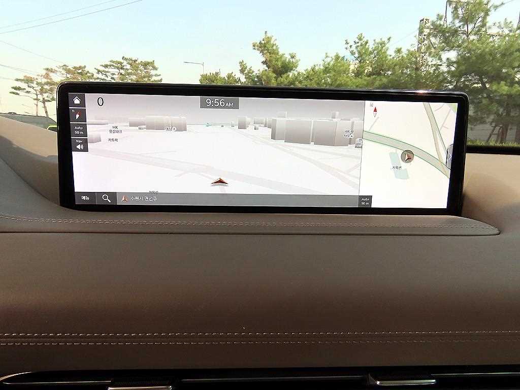 Genesis GV80 — photo 13
