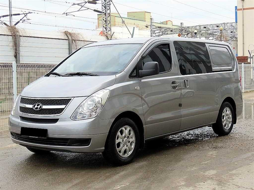 Hyundai Starex — photo 01