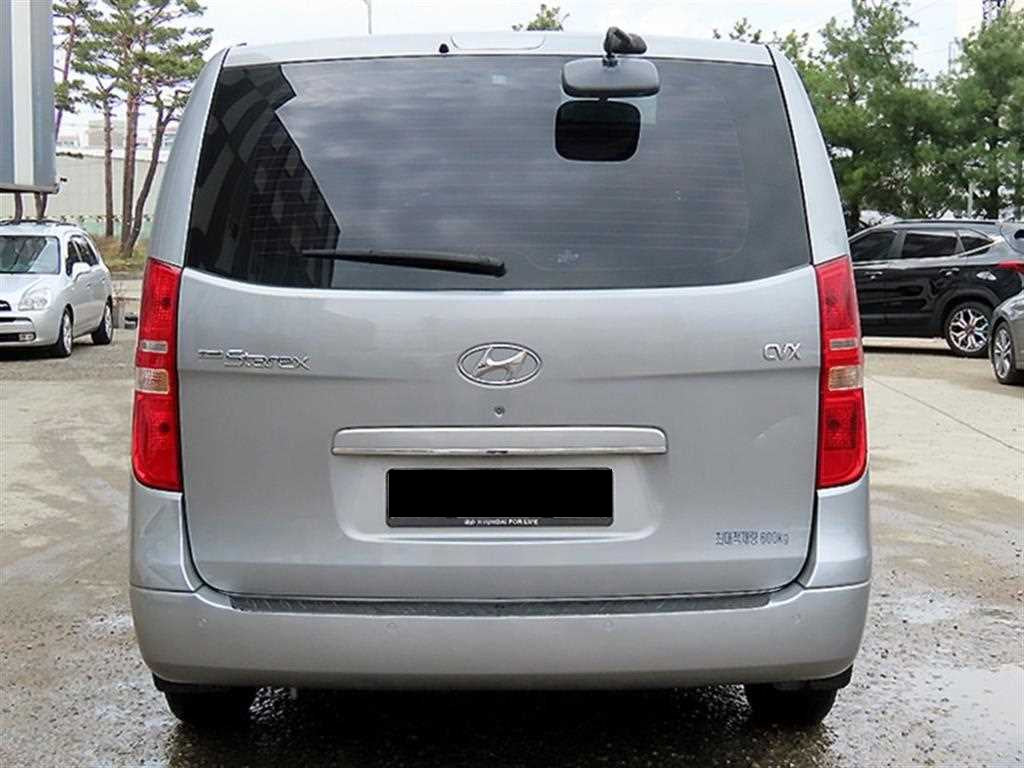 Hyundai Starex — photo 04