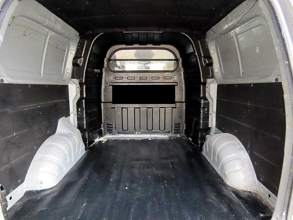 Hyundai Starex — photo 15