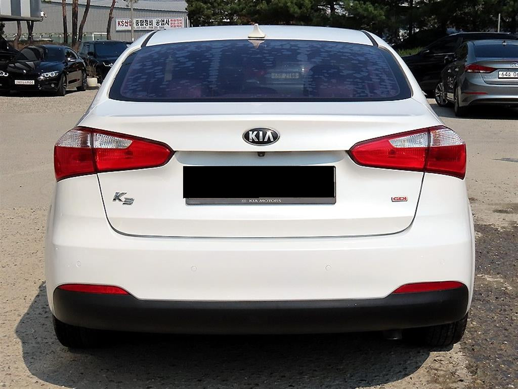 Kia K3 — photo 04