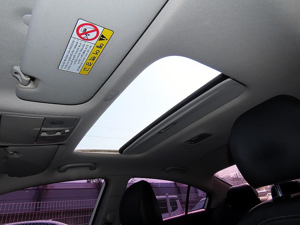 Kia K3 — photo 17