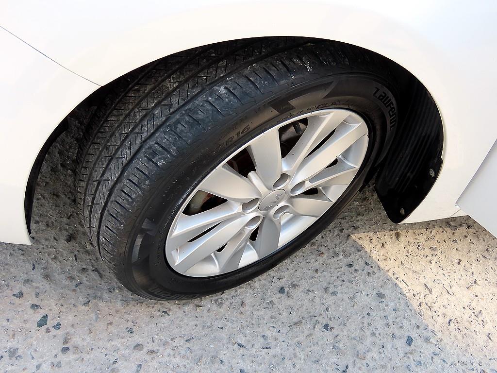 Kia K3 — photo 19