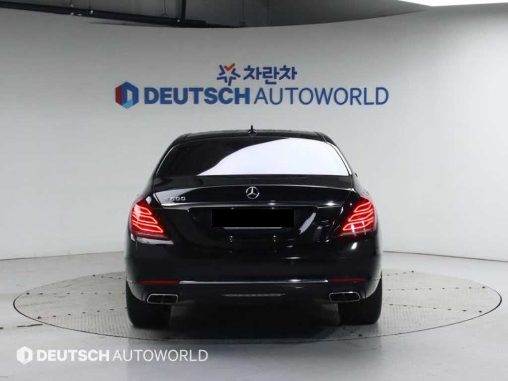 Mercedes-Benz S-Class — photo 04