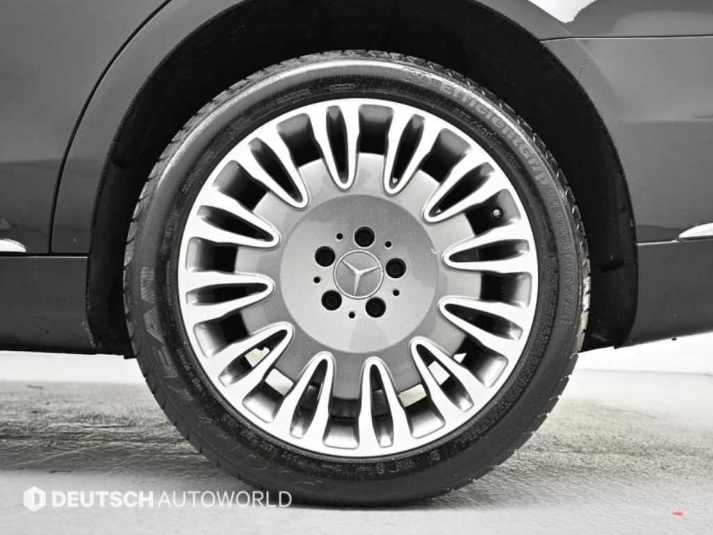 Mercedes-Benz S-Class — photo 05