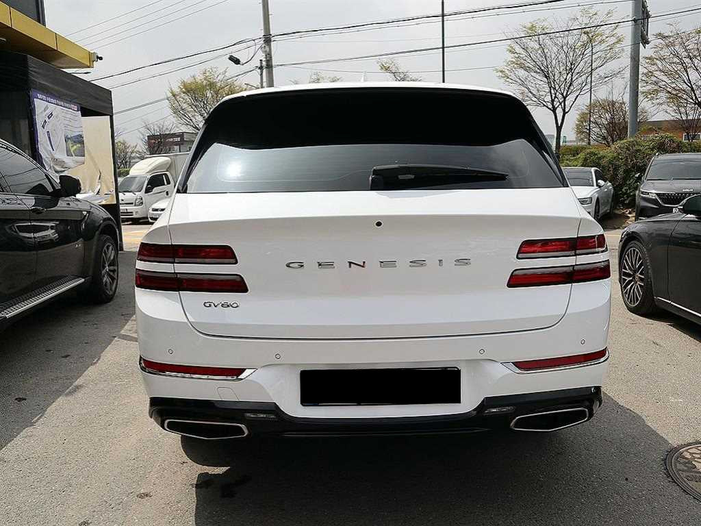 Genesis GV80 — photo 04