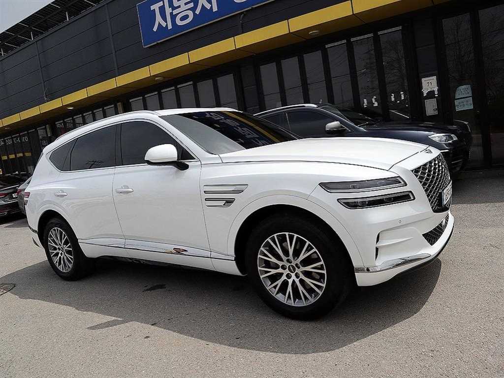 Genesis GV80 — photo 20