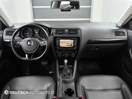 Volkswagen Jetta — photo 07