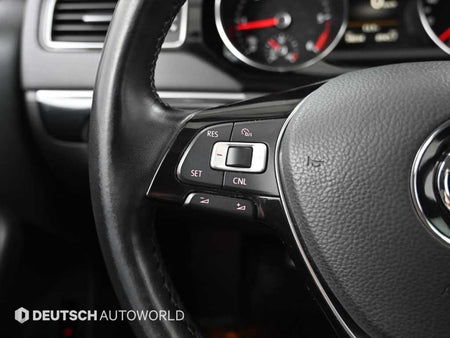 Volkswagen Jetta — photo 16