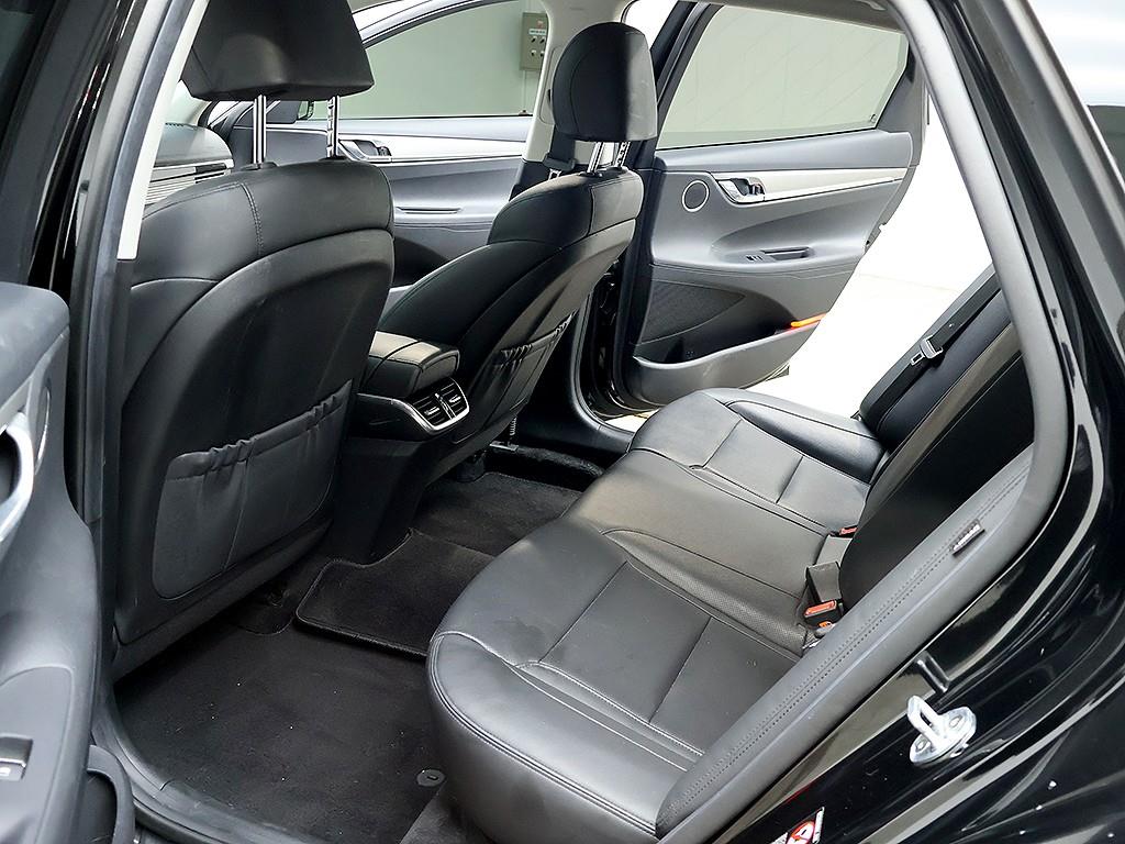 Hyundai Grandeur — photo 12