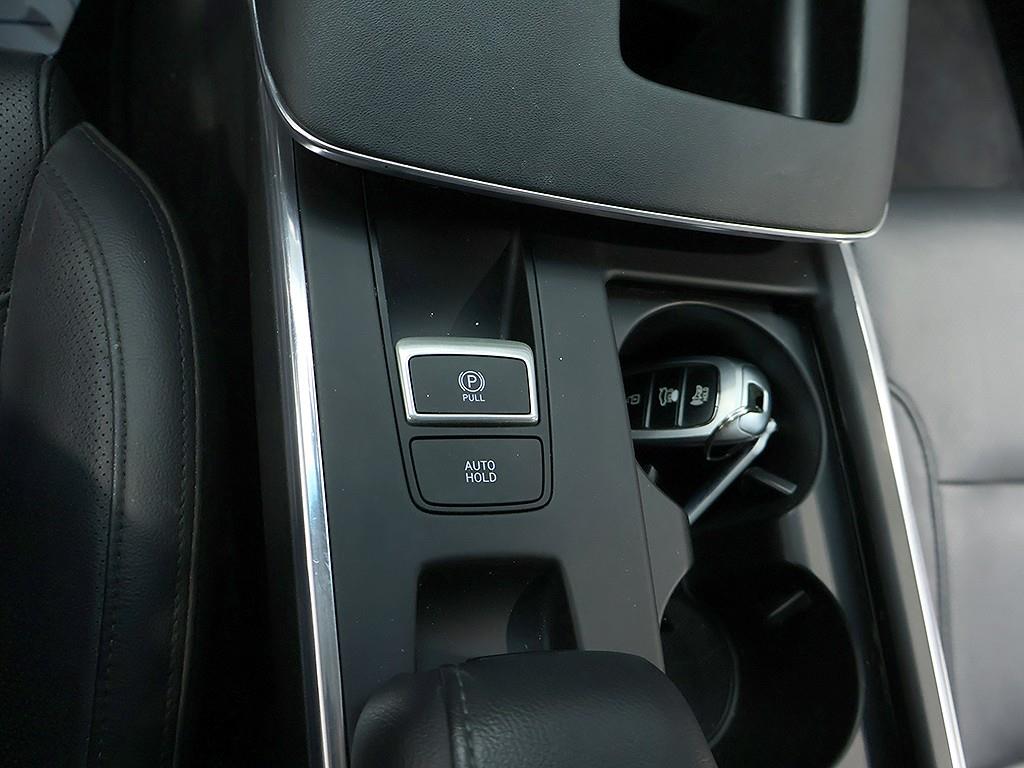 Hyundai Grandeur — photo 16
