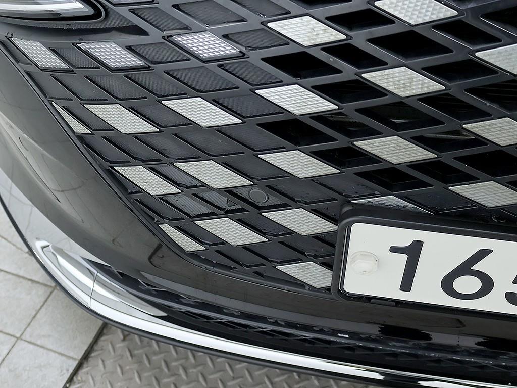 Hyundai Grandeur — photo 18
